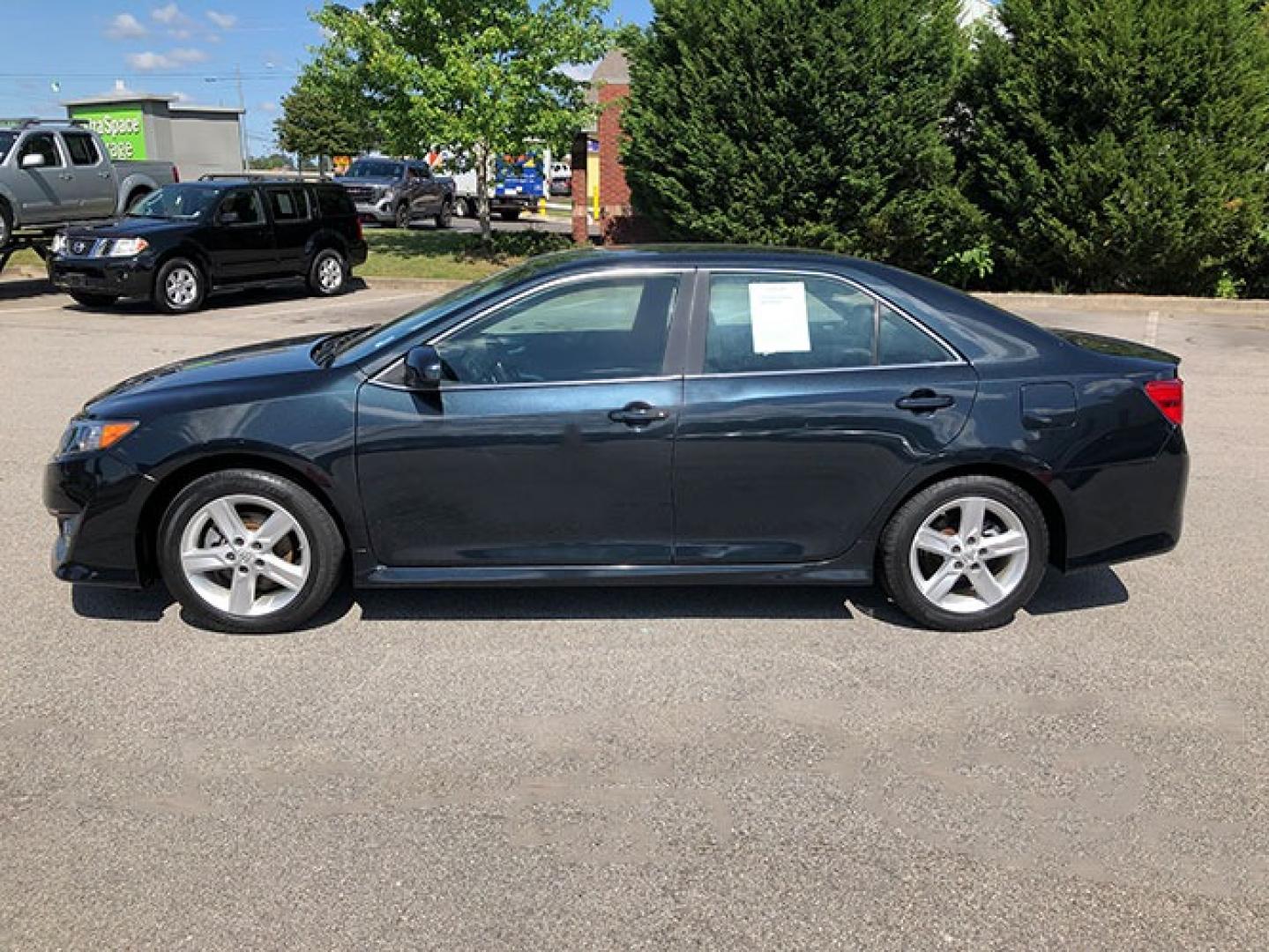 2012 Toyota Camry SE (4T1BF1FK8CU) with an 2.5L L4 DOHC 16V engine, 6-Speed Automatic transmission, located at 7710 Tara Blvd, Jonesboro, GA, 30236, (678) 450-1000, 33.544365, -84.367821 - Photo#1