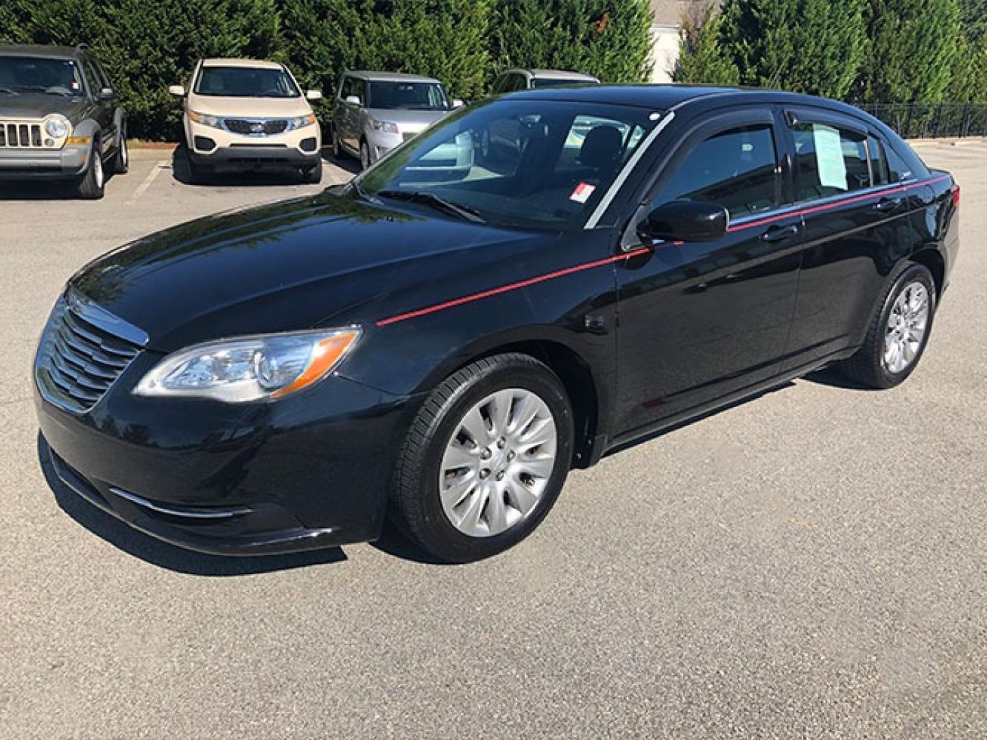 2013 Chrysler 200 LX (1C3CCBAG0DN) with an 3.6L V6 DOHC 24V FFV engine, 6-Speed Automatic transmission, located at 7710 Tara Blvd, Jonesboro, GA, 30236, (678) 450-1000, 33.544365, -84.367821 - Photo#2