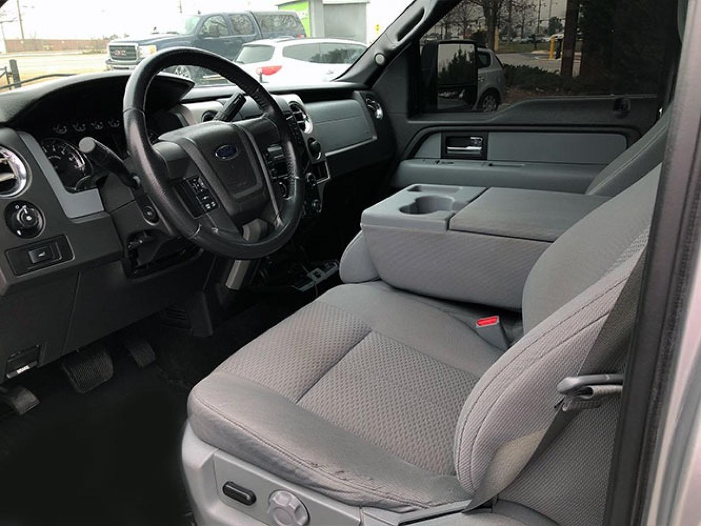 2013 Ford F-150 XLT SuperCrew 6.5-ft. Bed 2WD (1FTEW1CM5DF) with an 3.7L V6 DOHC 24V engine, 6-Speed Automatic transmission, located at 7710 Tara Blvd, Jonesboro, GA, 30236, (678) 450-1000, 33.544365, -84.367821 - Photo#9