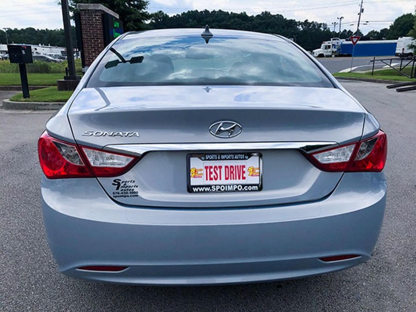 2013 Hyundai Sonata GLS (5NPEB4AC6DH) with an 2.4L L4 DOHC 16V engine, 6-Speed Automatic transmission, located at 7710 Tara Blvd, Jonesboro, GA, 30236, (678) 450-1000, 33.544365, -84.367821 - Photo#5