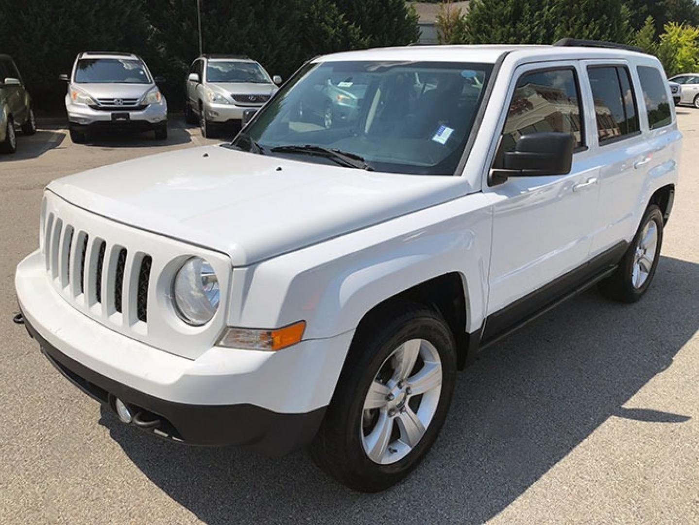 2013 Jeep Patriot Sport 4WD (1C4NJRBB5DD) with an 2.4L L4 DOHC 16V engine, located at 7710 Tara Blvd, Jonesboro, GA, 30236, (678) 450-1000, 33.544365, -84.367821 - Photo#2