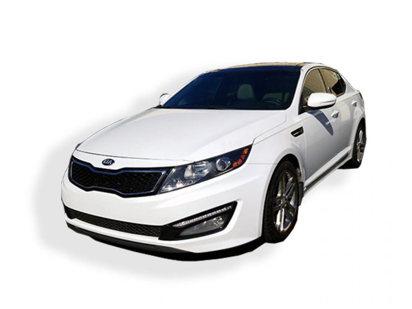 2013 Kia Optima SX (5XXGR4A60DG) with an 2.0L L4 DOHC 16V TURBO engine, 6-Speed Automatic transmission, located at 620 Jesse Jewell Pkwy, Gainesville, GA, 30501, (678) 450-1000, 34.305923, -83.809784 - Photo#2