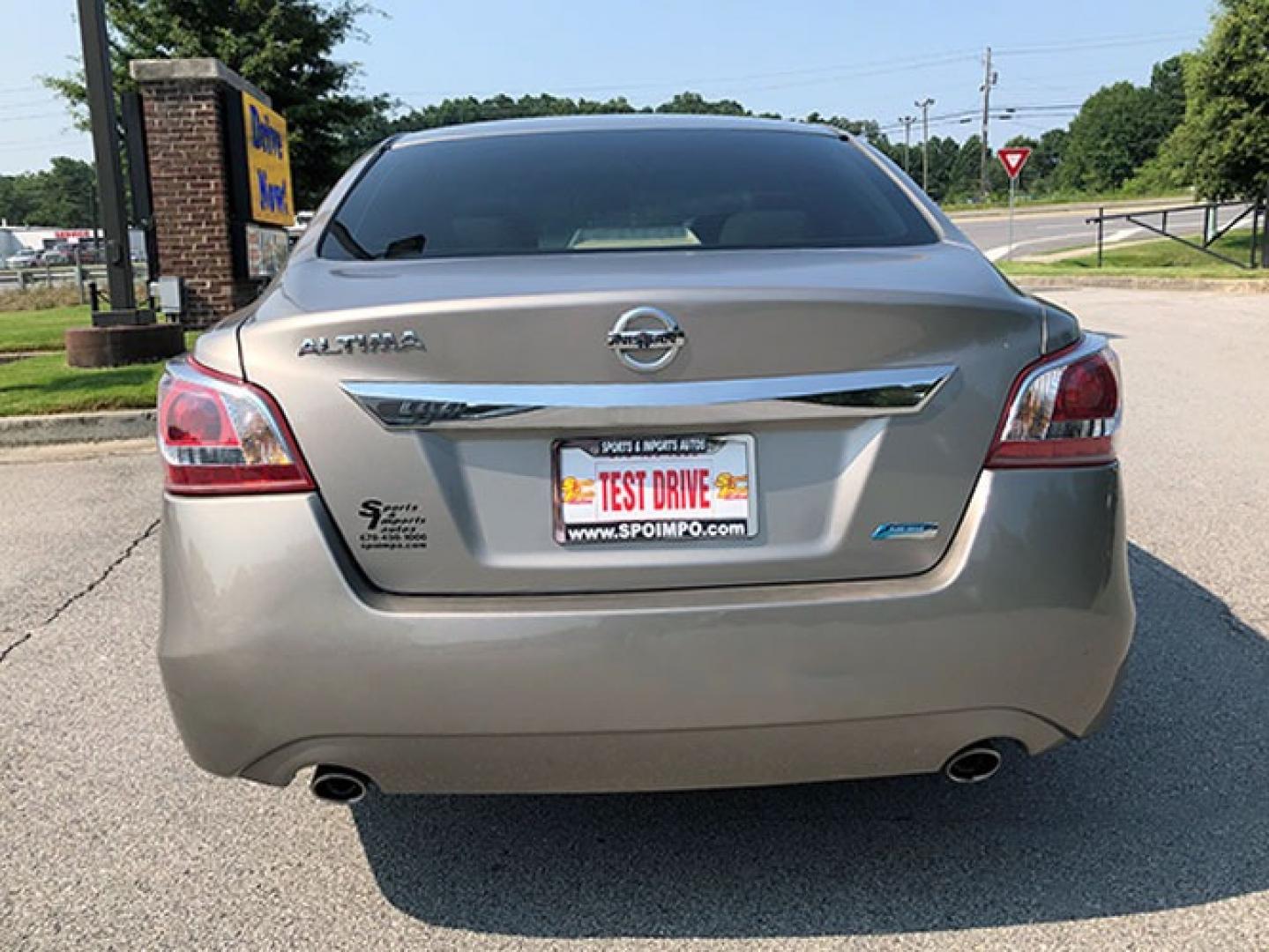 2013 Nissan Altima 2.5 S (1N4AL3AP7DN) with an 2.5L L4 DOHC 16V engine, located at 7710 Tara Blvd, Jonesboro, GA, 30236, (678) 450-1000, 33.544365, -84.367821 - Photo#5