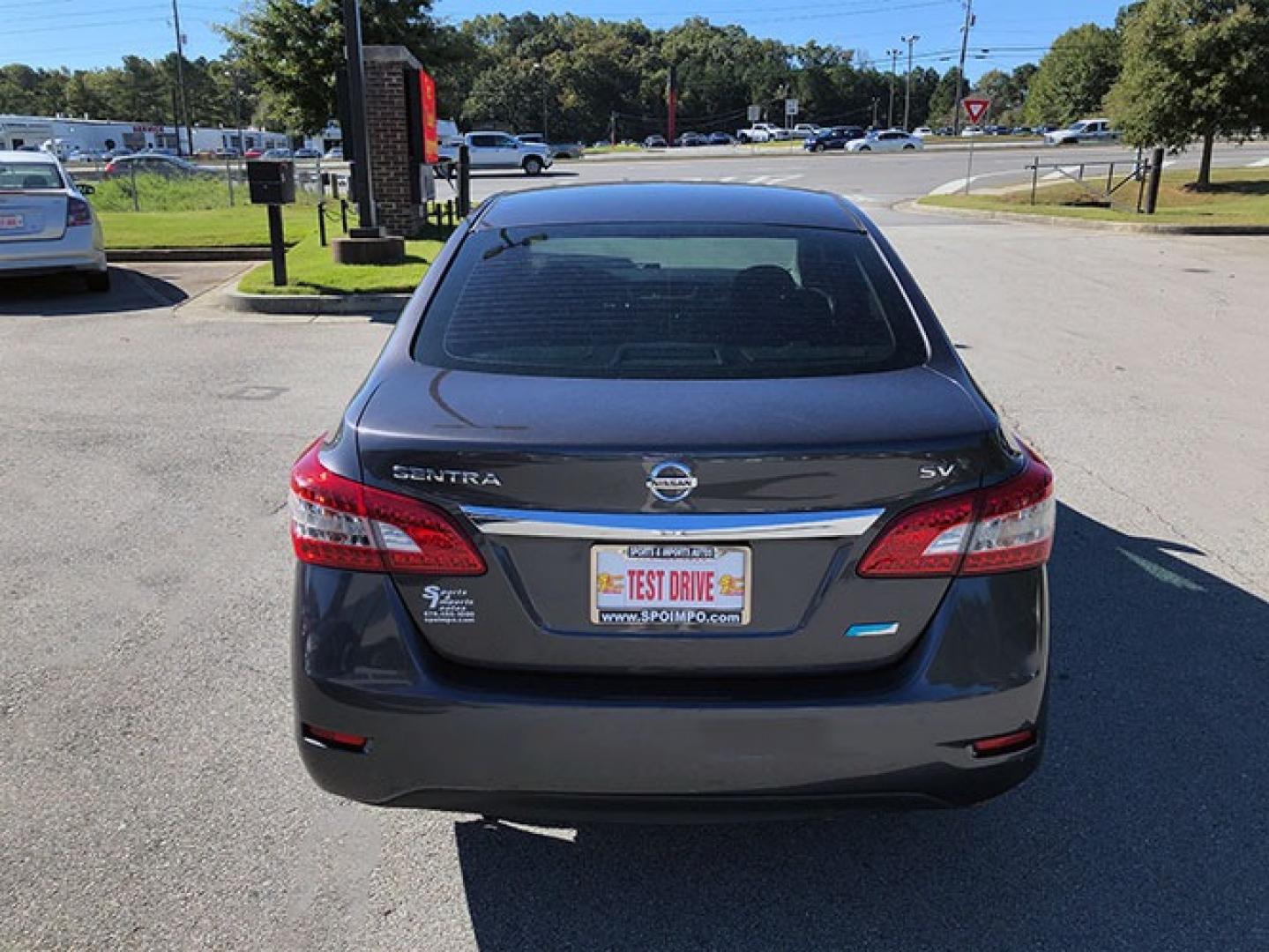 2013 Nissan Sentra Automatic (3N1AB7AP7DL) with an 2.0L L4 DOHC 16V engine, Automatic transmission, located at 7710 Tara Blvd, Jonesboro, GA, 30236, (678) 450-1000, 33.544365, -84.367821 - Photo#5