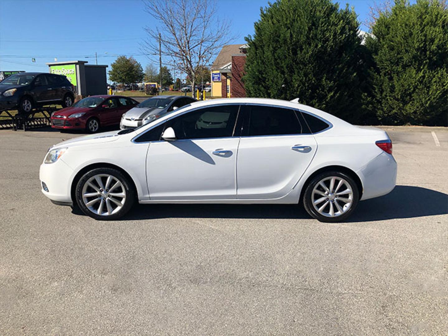 2014 Buick Verano Base (1G4PP5SKXE4) with an 2.4L L4 DOHC 16V FFV engine, 6-Speed Automatic transmission, located at 620 Jesse Jewell Pkwy, Gainesville, GA, 30501, (678) 450-1000, 34.305923, -83.809784 - Photo#3