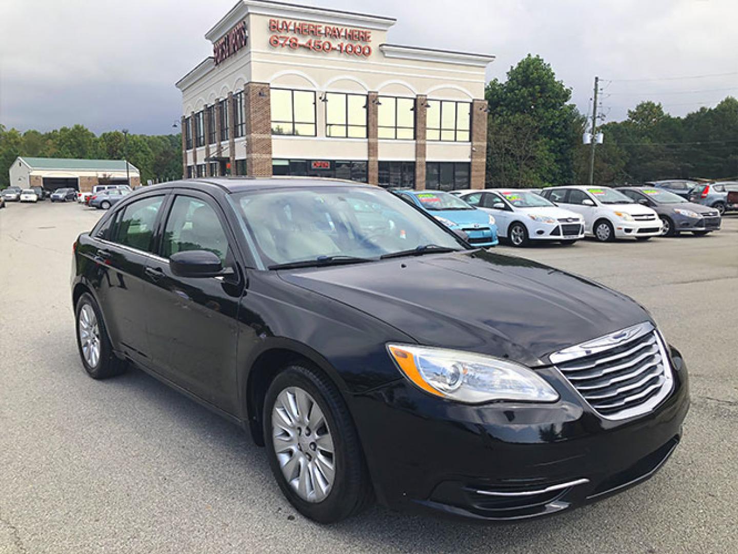 2014 Chrysler 200 LX (1C3CCBAB4EN) with an 2.4L L4 DOHC 16V engine, 6-Speed Automatic transmission, located at 620 Jesse Jewell Pkwy, Gainesville, GA, 30501, (678) 450-1000, 34.305923, -83.809784 - Photo#0