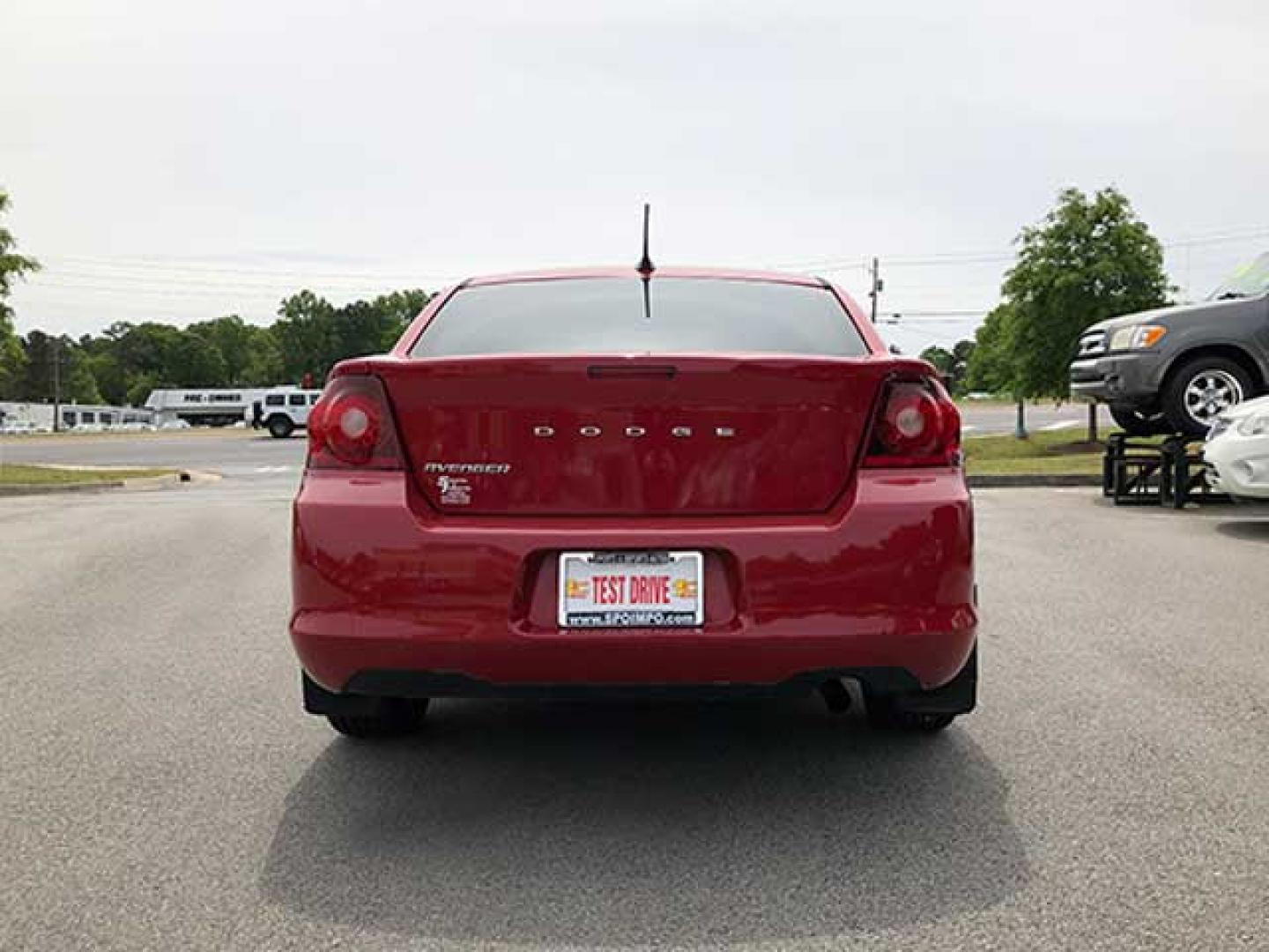 2014 Dodge Avenger SE (1C3CDZAB9EN) with an 2.4L L4 DOHC 16V engine, 4-Speed Automatic transmission, located at 7710 Tara Blvd, Jonesboro, GA, 30236, (678) 450-1000, 33.544365, -84.367821 - Photo#4