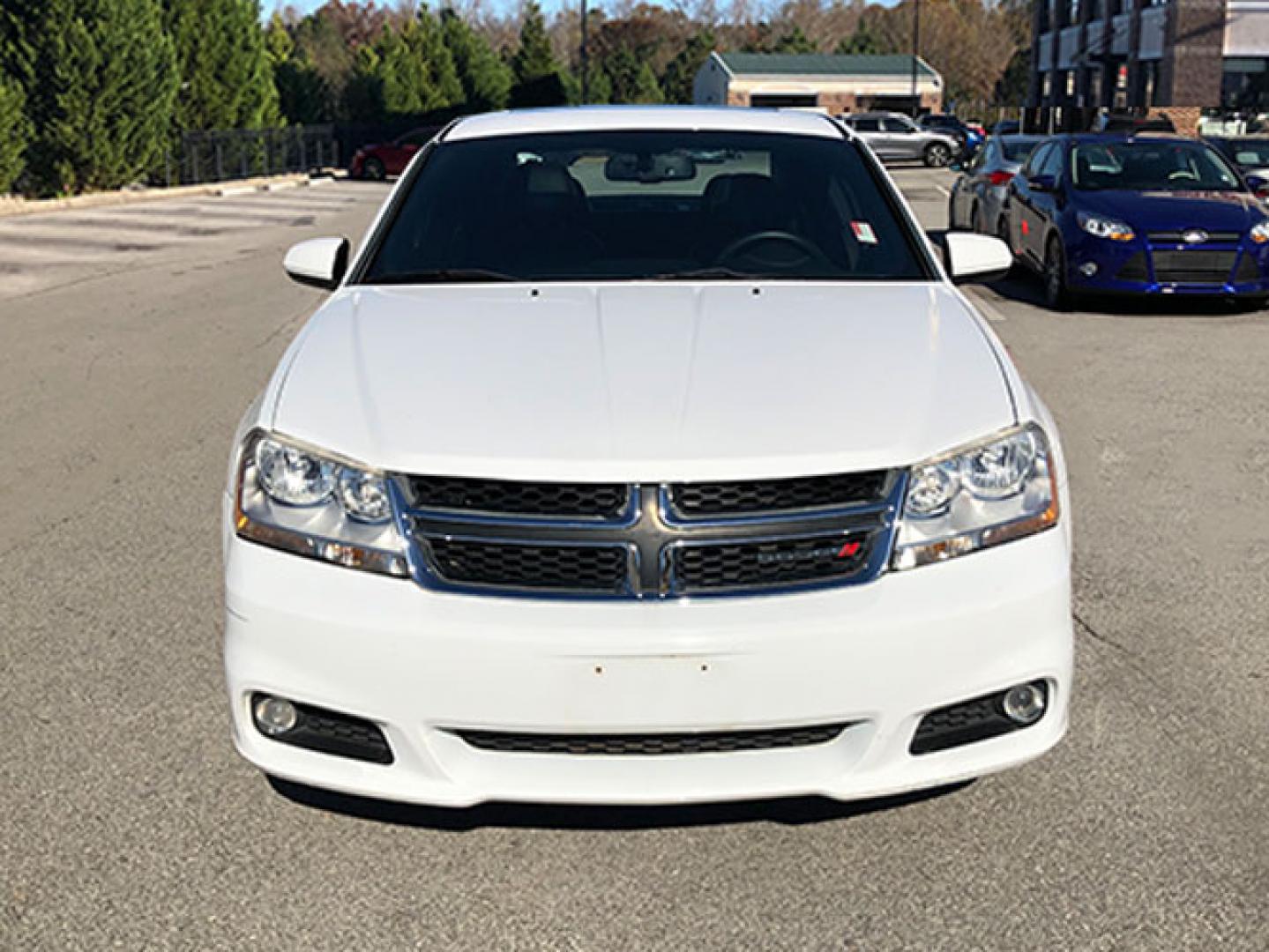 2014 Dodge Avenger SXT (1C3CDZCB1EN) with an 2.4L L4 DOHC 16V engine, 6-Speed Automatic transmission, located at 620 Jesse Jewell Pkwy, Gainesville, GA, 30501, (678) 450-1000, 34.305923, -83.809784 - Photo#1