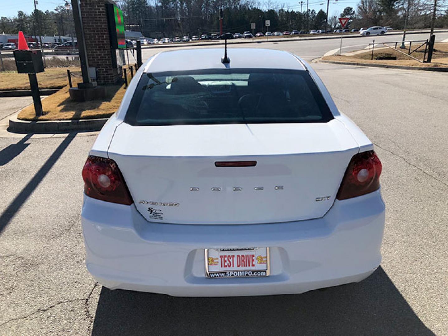 2014 Dodge Avenger SXT (1C3CDZCB1EN) with an 2.4L L4 DOHC 16V engine, 6-Speed Automatic transmission, located at 620 Jesse Jewell Pkwy, Gainesville, GA, 30501, (678) 450-1000, 34.305923, -83.809784 - Photo#4