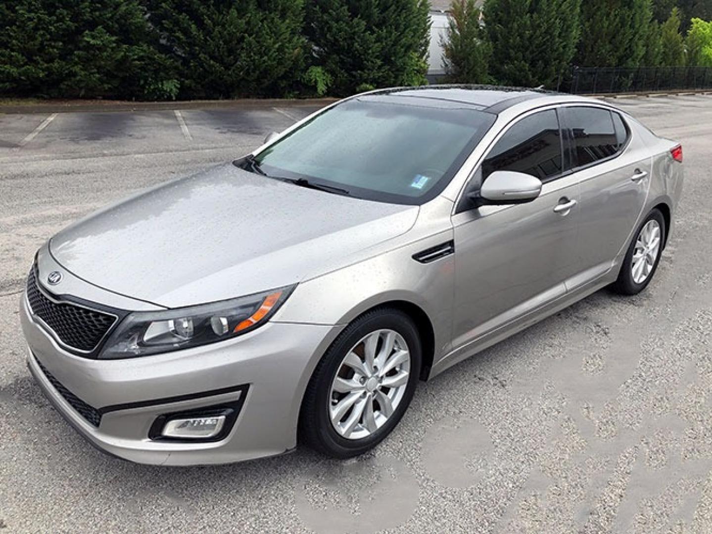 2014 Kia Optima EX (5XXGN4A75EG) with an 2.4L L4 DOHC 16V engine, 6-Speed Automatic transmission, located at 7710 Tara Blvd, Jonesboro, GA, 30236, (678) 450-1000, 33.544365, -84.367821 - Photo#3