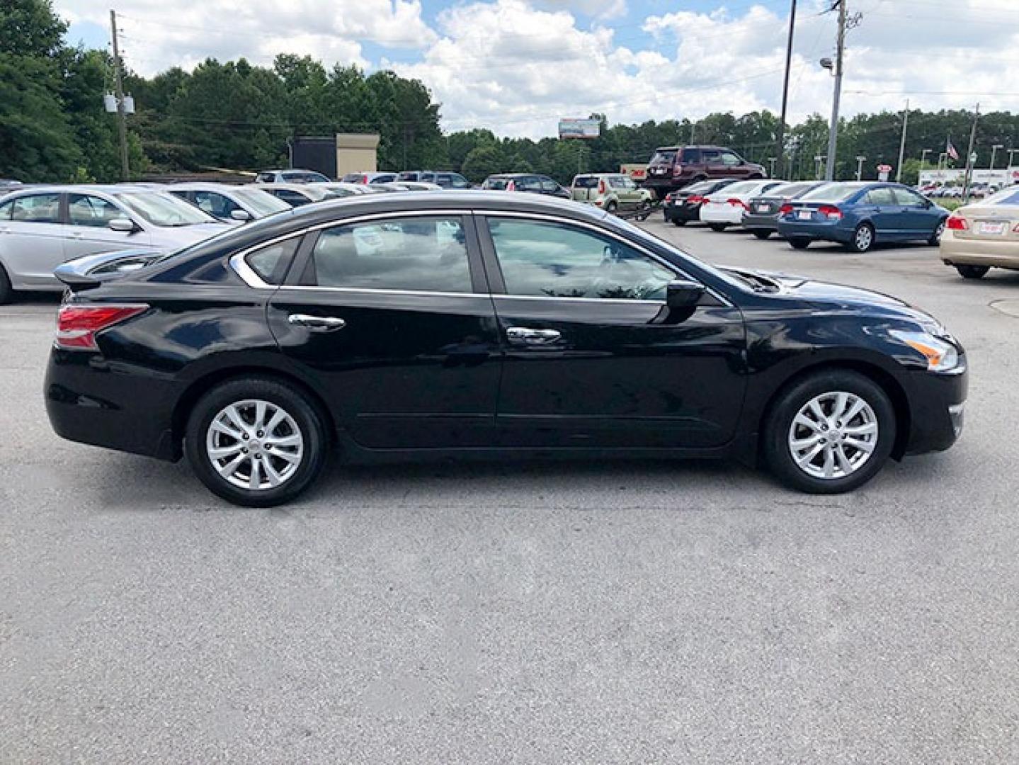 2014 Nissan Altima 2.5 SL (1N4AL3APXEN) with an 2.5L L4 DOHC 16V engine, Cvt transmission, located at 7710 Tara Blvd, Jonesboro, GA, 30236, (678) 450-1000, 33.544365, -84.367821 - Photo#7