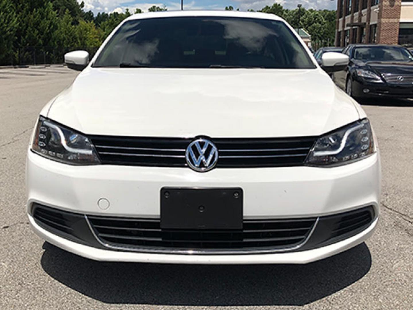 2014 Volkswagen Jetta SE (3VWD17AJXEM) with an 1.8L L4 DOHC 20V engine, located at 7710 Tara Blvd, Jonesboro, GA, 30236, (678) 450-1000, 33.544365, -84.367821 - Photo#1