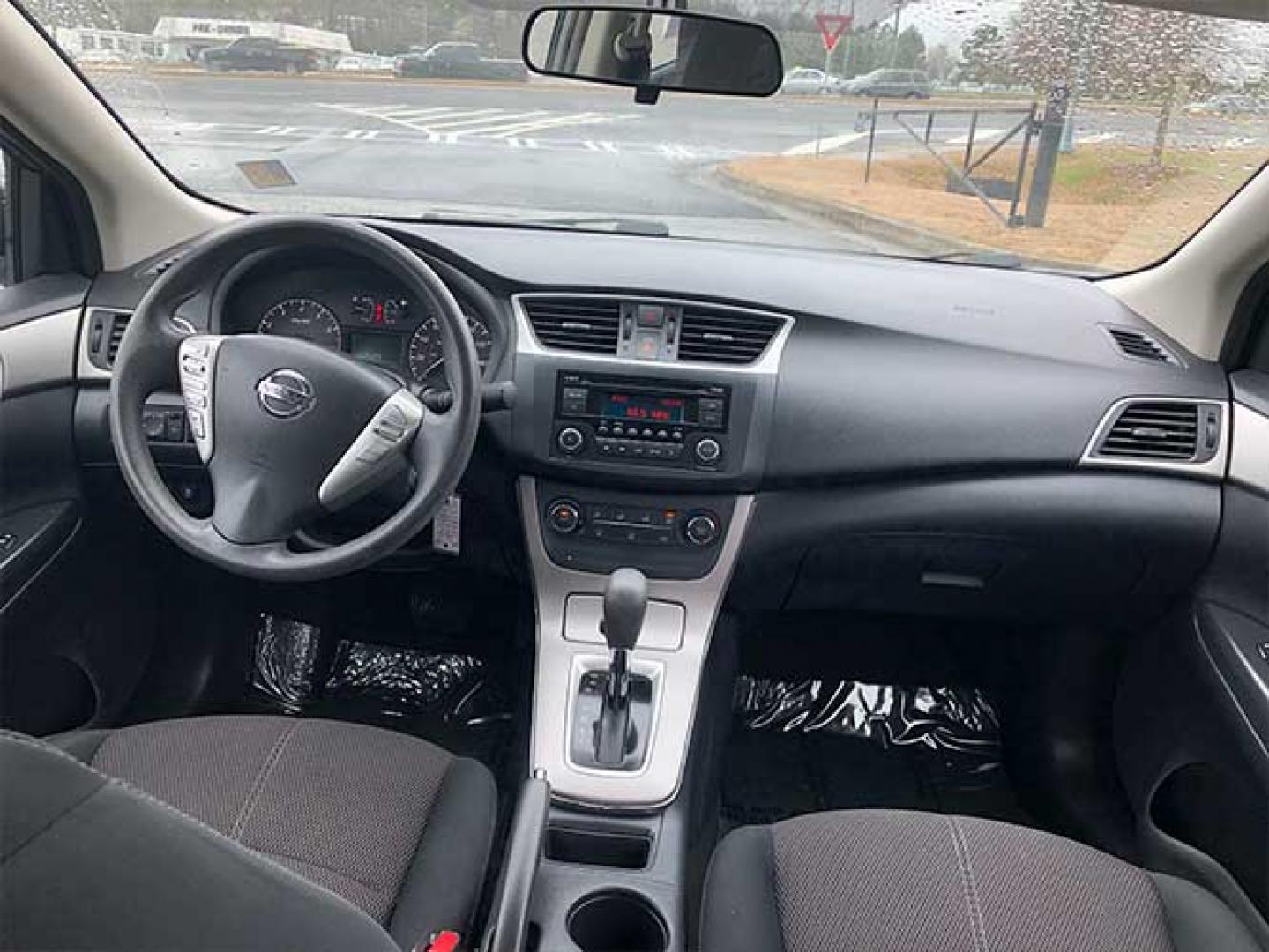 2015 Nissan Sentra S 6AT (3N1AB7AP9FY) with an 1.8L L4 SFI DOHC 16V engine, 6-Speed Automatic transmission, located at 620 Jesse Jewell Pkwy, Gainesville, GA, 30501, (678) 450-1000, 34.305923, -83.809784 - At Sports and Imports we'll get you approved for an auto loan right here, whatever your credit! Our buy here, pay here financing means you only need a driver's license and proof of income. Call us at 678-450-1000 for more information and get you driving today! LOW DOWN PAYMENT ($799) We match yo - Photo#5