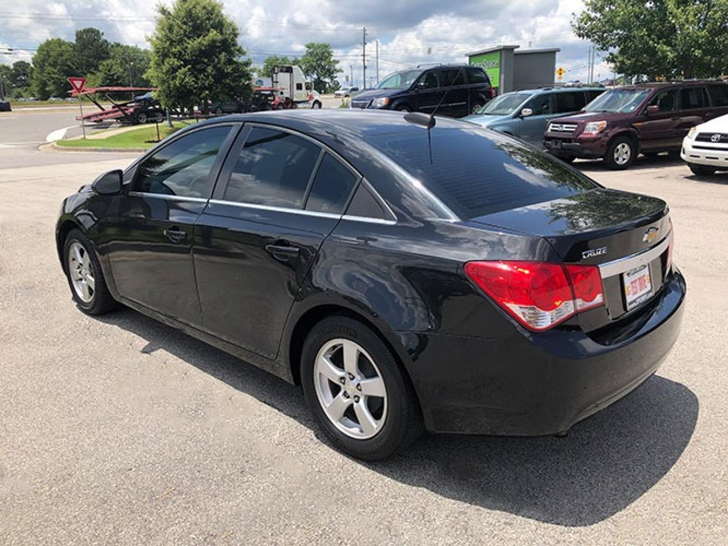 2016 Chevrolet Cruze 2LT Auto (1G1PE5SB1G7) with an 1.4L L4 DOHC 16V TURBO engine, 6-Speed Automatic transmission, located at 7710 Tara Blvd, Jonesboro, GA, 30236, (678) 450-1000, 33.544365, -84.367821 - Photo#4