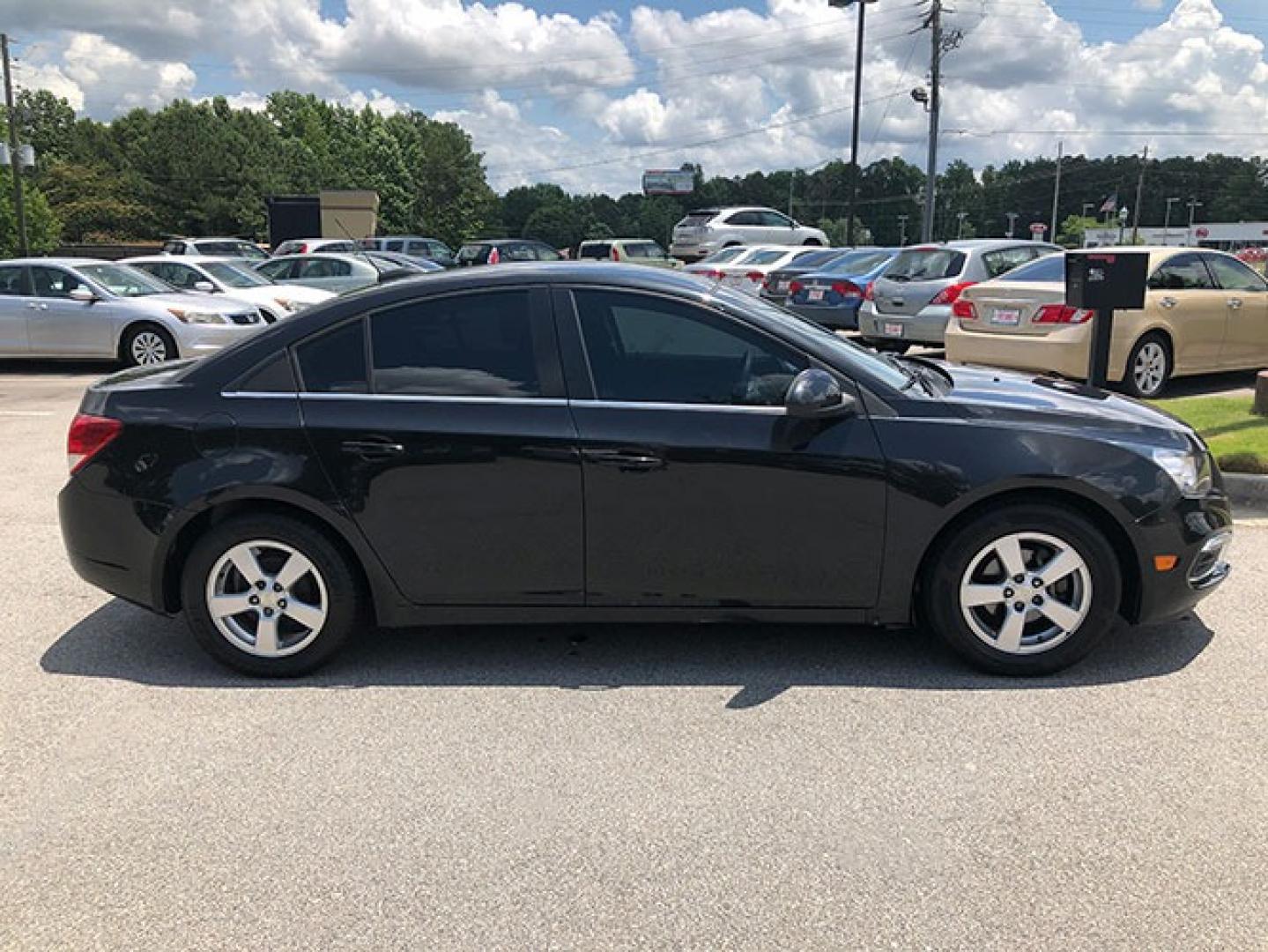 2016 Chevrolet Cruze 2LT Auto (1G1PE5SB1G7) with an 1.4L L4 DOHC 16V TURBO engine, 6-Speed Automatic transmission, located at 7710 Tara Blvd, Jonesboro, GA, 30236, (678) 450-1000, 33.544365, -84.367821 - Photo#7