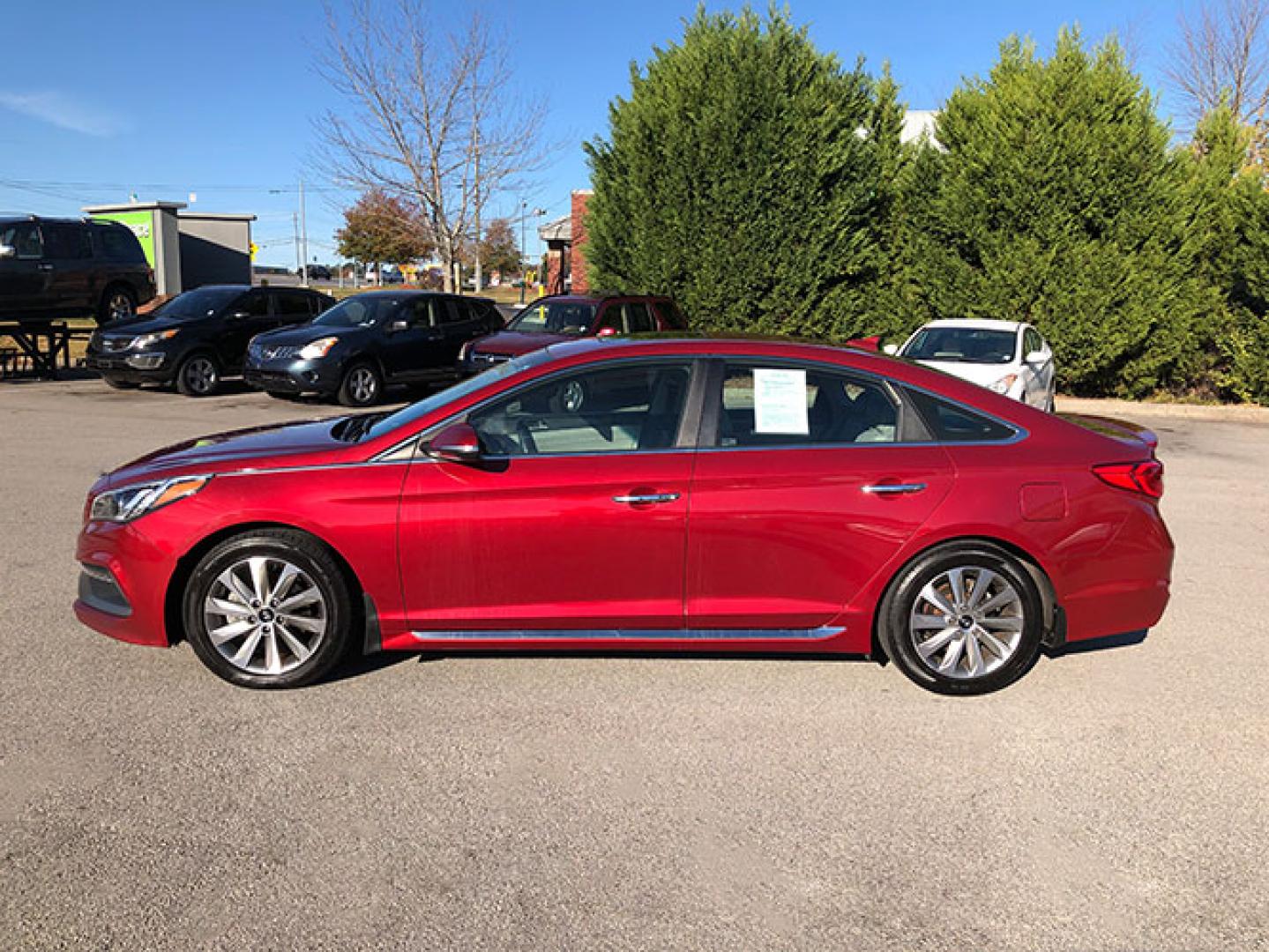 2016 Hyundai Sonata Sport (5NPE34AF6GH) with an 2.4L L4 DOHC 16V engine, 6-Speed Automatic transmission, located at 7710 Tara Blvd, Jonesboro, GA, 30236, (678) 450-1000, 33.544365, -84.367821 - Photo#3