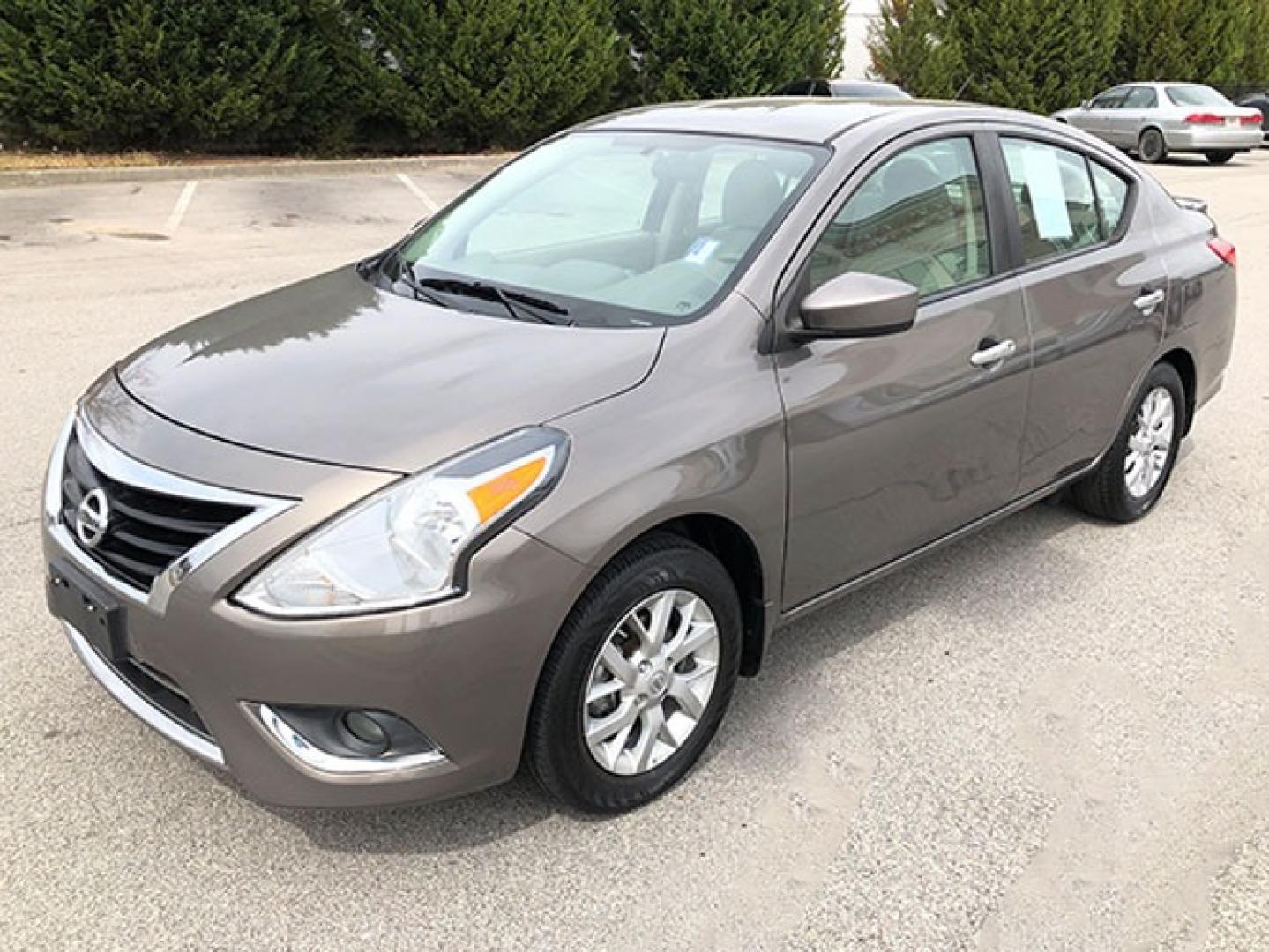 2016 Nissan Versa 1.6 S 5M (3N1CN7AP8GL) with an 1.6L L4 DOHC 16V engine, located at 620 Jesse Jewell Pkwy, Gainesville, GA, 30501, (678) 450-1000, 34.305923, -83.809784 - Photo#2