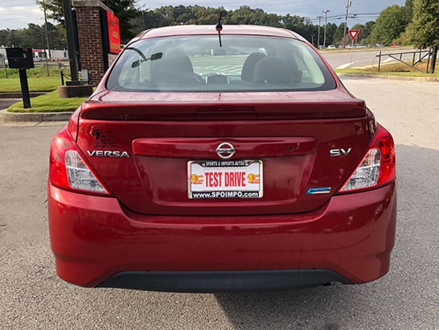 2016 Nissan Versa 1.6 S (3N1CN7AP6GL) with an 1.6L L4 DOHC 16V engine, Automatic transmission, located at 7710 Tara Blvd, Jonesboro, GA, 30236, (678) 450-1000, 33.544365, -84.367821 - Photo#5