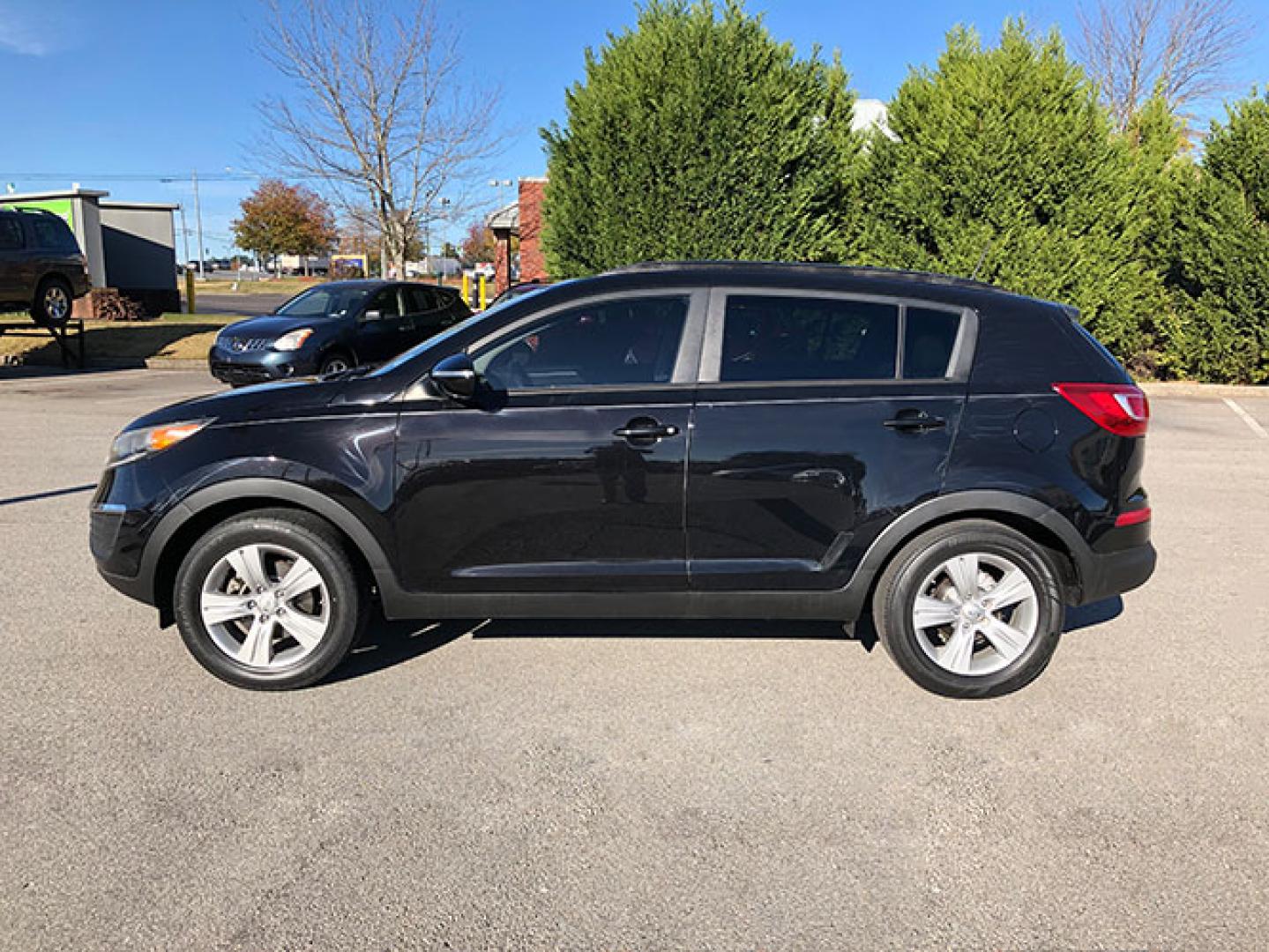 2013 Kia Sportage LX FWD (KNDPB3A24D7) with an 2.4L V6 DOHC 24V engine, 6-Speed Automatic transmission, located at 7710 Tara Blvd, Jonesboro, GA, 30236, (678) 450-1000, 33.544365, -84.367821 - Photo#3