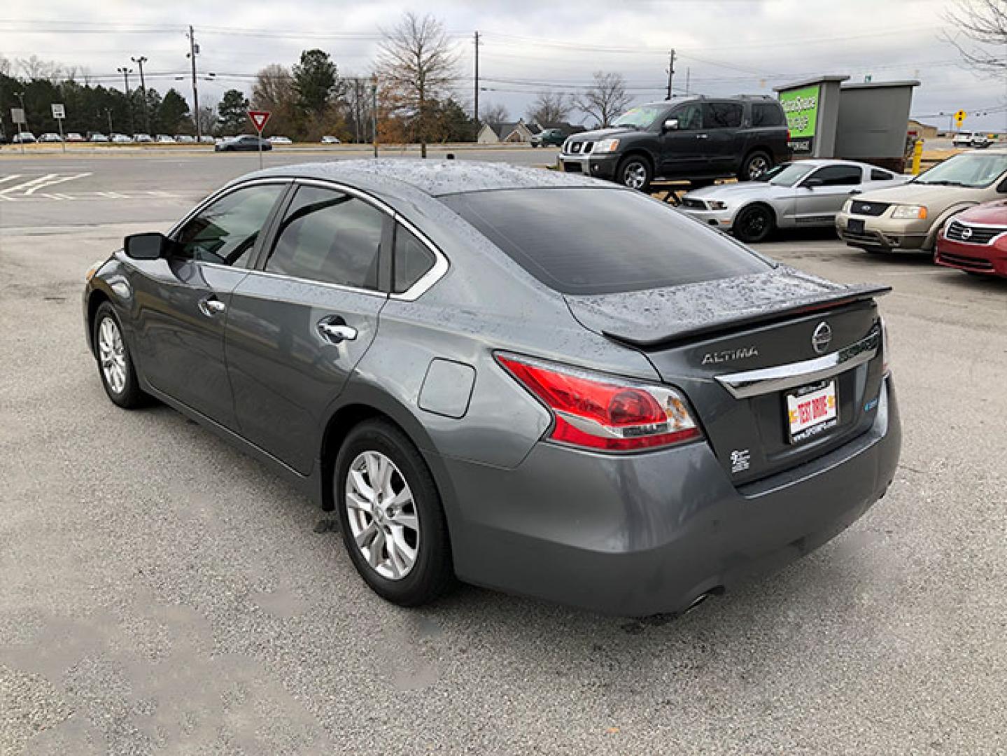 2014 Nissan Altima 2.5 SL (1N4AL3AP8EC) with an 2.5L L4 DOHC 16V engine, Cvt transmission, located at 620 Jesse Jewell Pkwy, Gainesville, GA, 30501, (678) 450-1000, 34.305923, -83.809784 - Photo#4