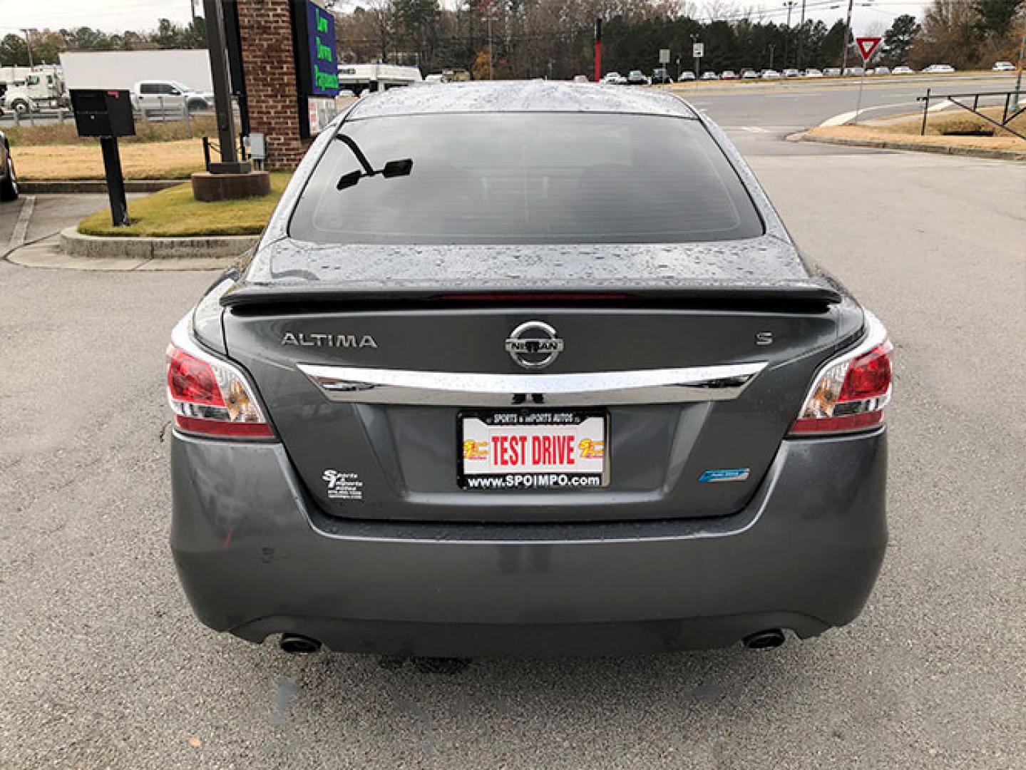 2014 Nissan Altima 2.5 SL (1N4AL3AP8EC) with an 2.5L L4 DOHC 16V engine, Cvt transmission, located at 620 Jesse Jewell Pkwy, Gainesville, GA, 30501, (678) 450-1000, 34.305923, -83.809784 - Photo#5