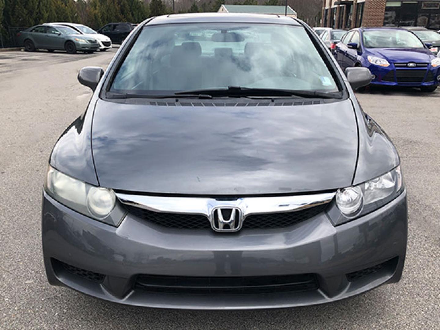 2010 Honda Civic EX Sedan 5-Speed AT (19XFA1F84AE) with an 1.8L L4 SOHC 16V engine, 5-Speed Automatic transmission, located at 620 Jesse Jewell Pkwy, Gainesville, GA, 30501, (678) 450-1000, 34.305923, -83.809784 - Photo#1