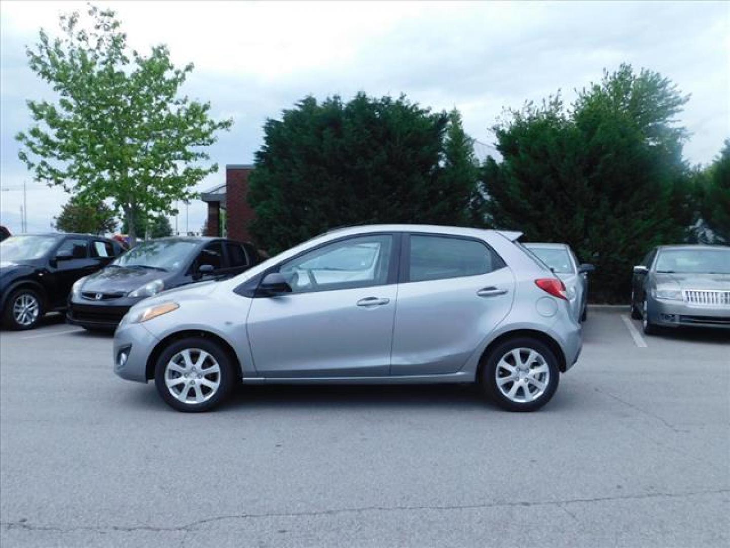 2011 Mazda MAZDA2 Sport (JM1DE1HY3B0) with an 1.5L L4 DOHC 16V engine, located at 7710 Tara Blvd, Jonesboro, GA, 30236, (678) 450-1000, 33.544365, -84.367821 - At Sports and Imports we'll get you approved for an auto loan right here, whatever your credit! Our buy here, pay here financing means you only need a driver's license and proof of income. Call us at 678-450-1000 for more information and get you driving today! LOW DOWN PAYMENT ($499) We match yo - Photo#3